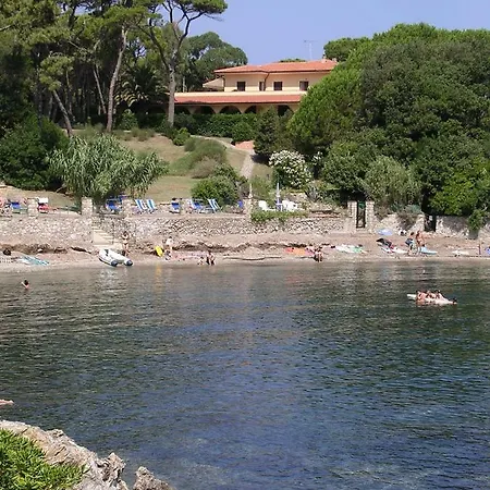 Appart hôtel La Pineta Cavo