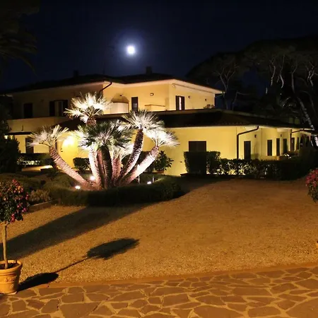 La Pineta Lejlighedshotel Cavo