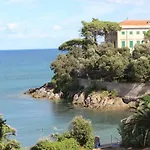 Ξενοδοχείο με διαμερίσματα La Pineta *